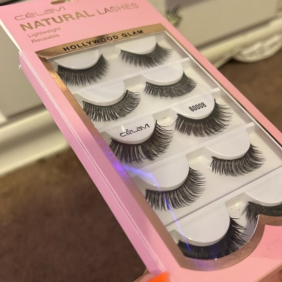 eyelashes - Picture 3 of 3